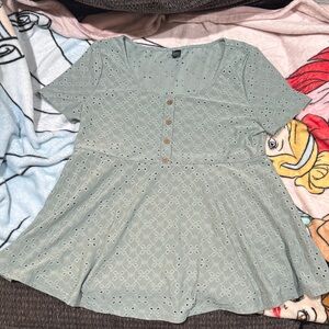 Women’s XL SHEIN Sage Eyelet Henley Peplum Top